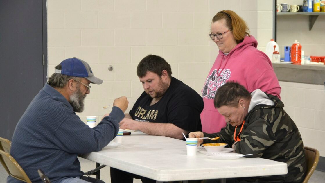 Indiana volunteers learn homeless at shelter 'are not a stereotype ...